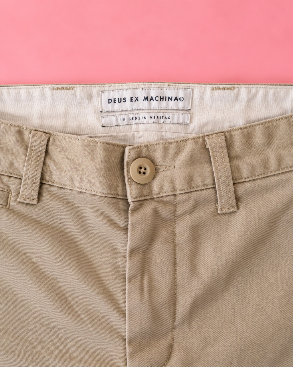 Deus pant